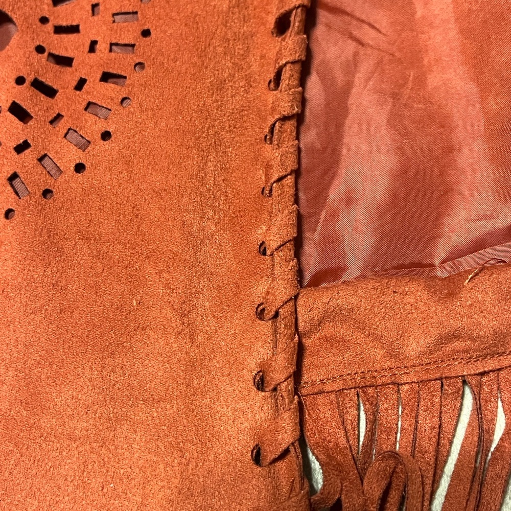 Ariat Faux Suede Rust Jacket w/Fringe & Laser Cut Detail. Women's Size M. #9062 - Picture 3 of 11